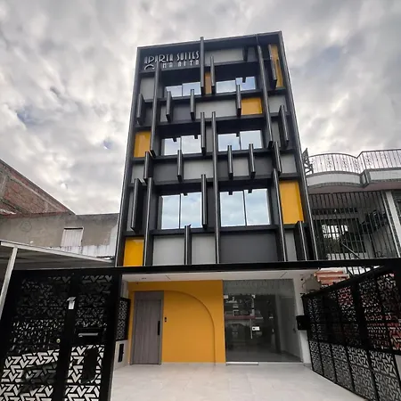 Gama Alta Aparta Suites
